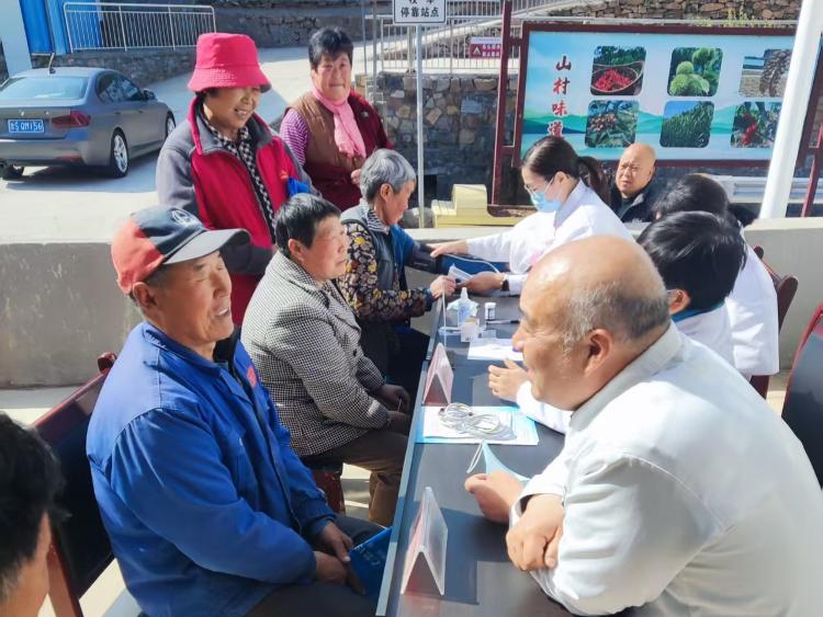 茶业口镇：党建赋能 “医”暖史家崖村