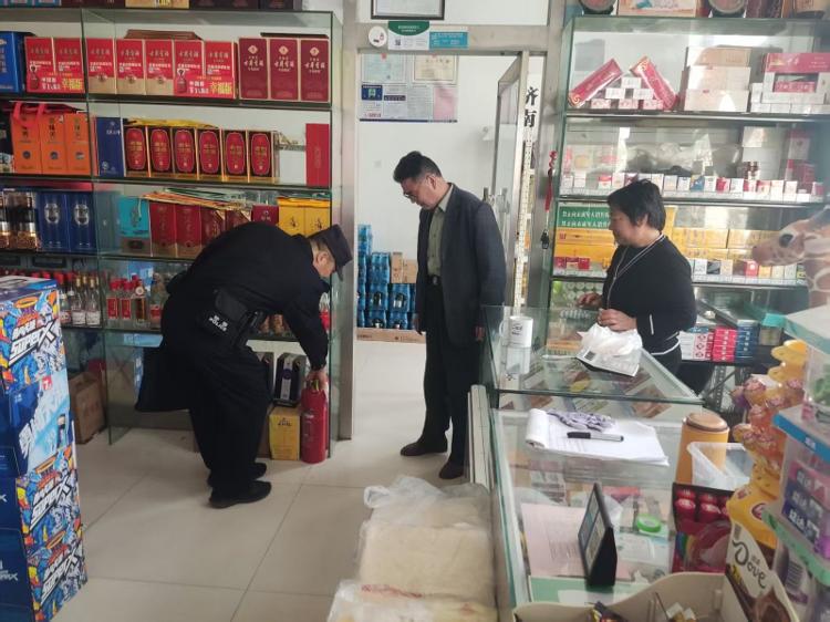 茶业口镇扎实开展“九小场所”消防安全检查