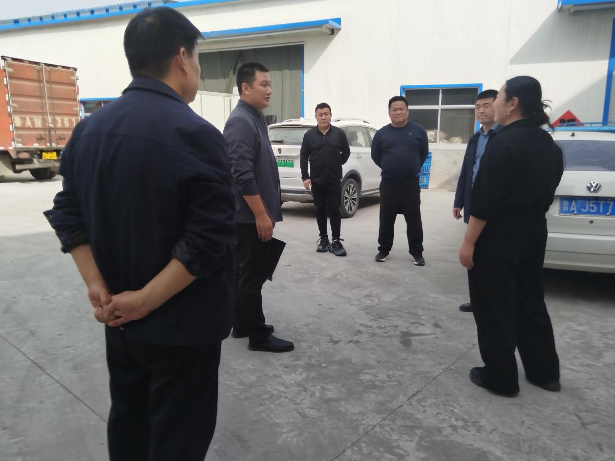莱芜区交通运输局深入方下街道运输企业开展专项督查行动