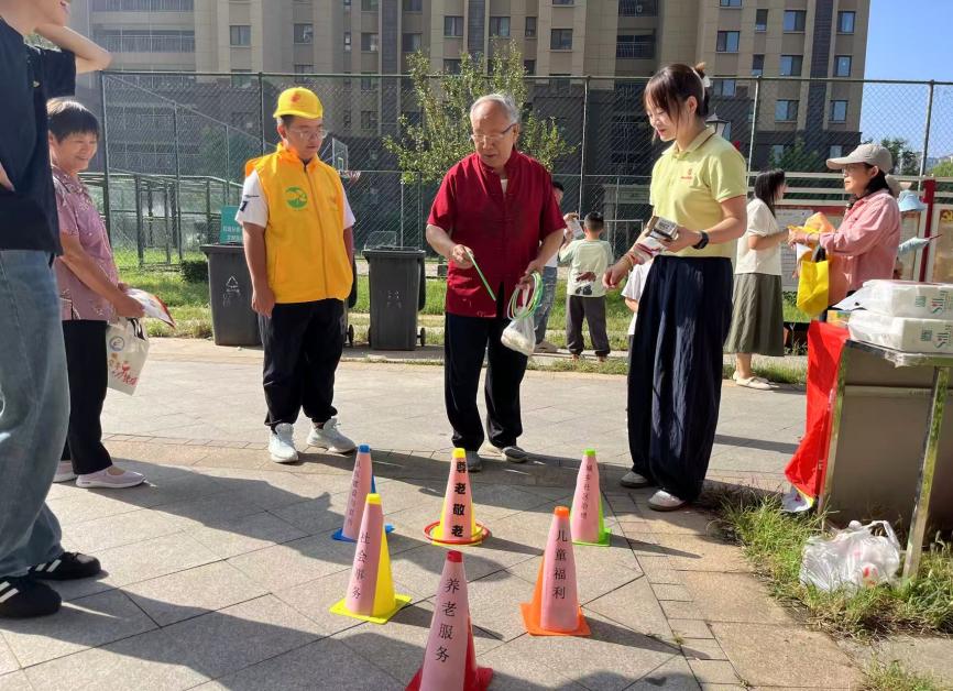 “圈住温暖 救助随行” 鹏泉街道社工站开展社会救助政策宣传活动 - 莱芜生活网