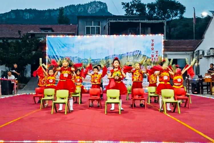 【一年四季泉在济南】凉好夏日 幸福茶业——茶业口镇下茶业村举办百姓村晚