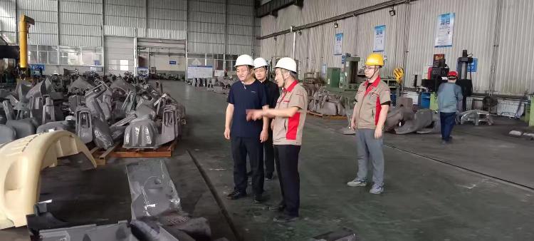 莱芜区牛泉镇党委书记高照军带队开展国庆中秋假期期间安全生产检查