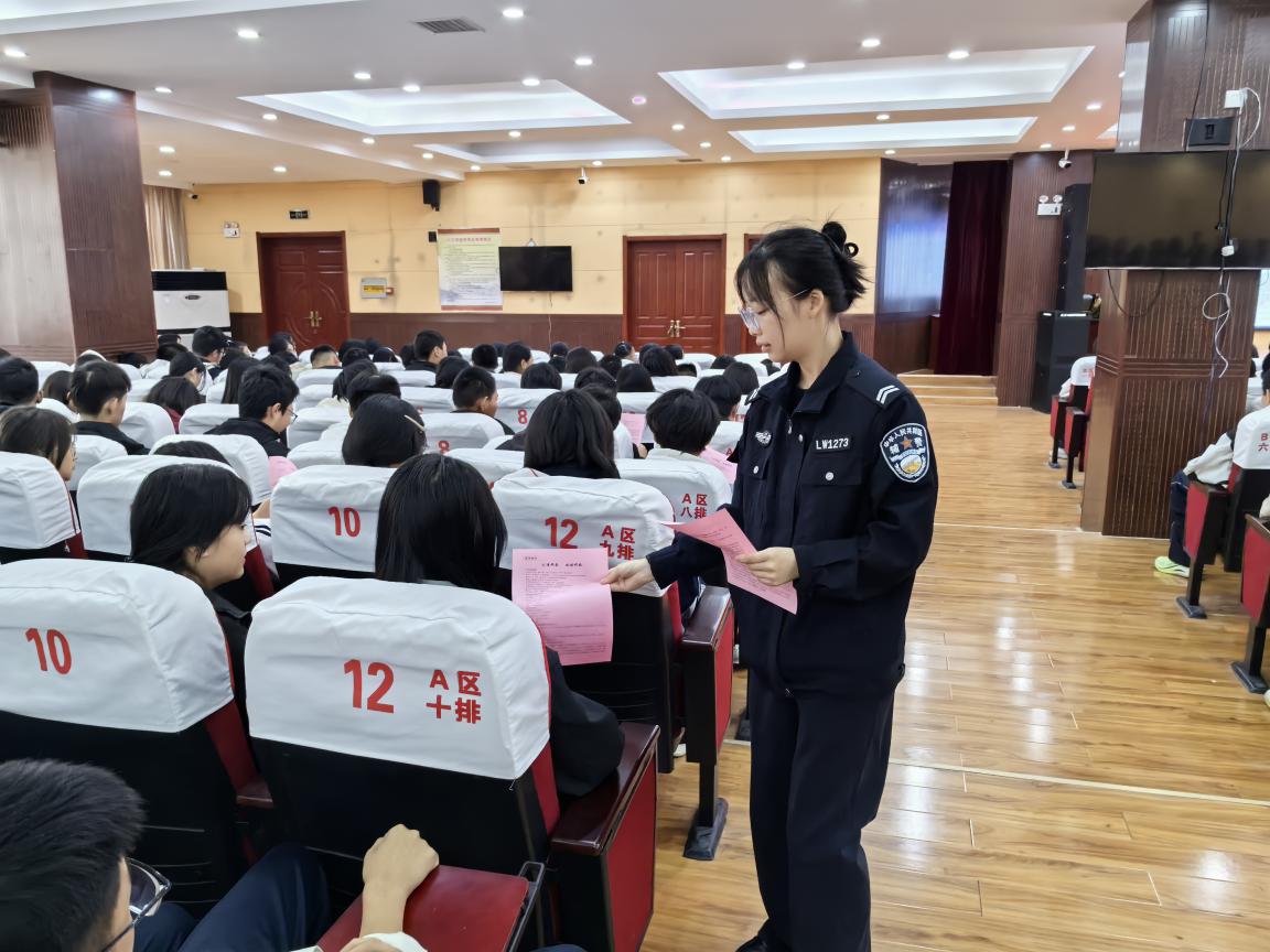 口镇派出所深入职业中专开展反邪教宣传活动