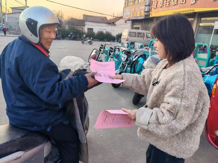 莱芜区高庄街道坡草洼村：积极宣传指导，推动村民缴纳农村合作医疗保险 - 莱芜生活网