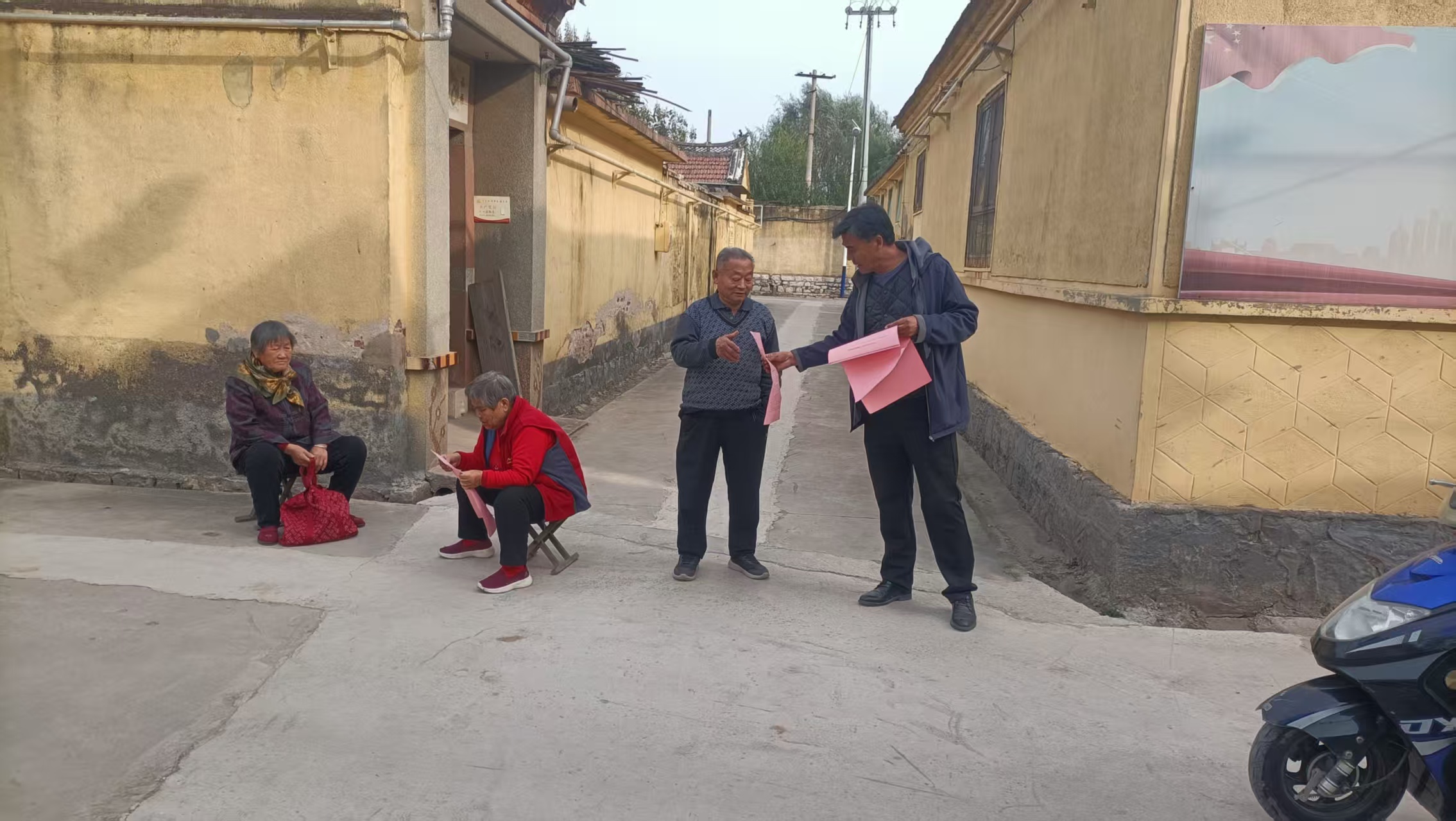 【胡同宣讲】莱芜区方下街道开展“方言新语”之医保政策宣讲活动