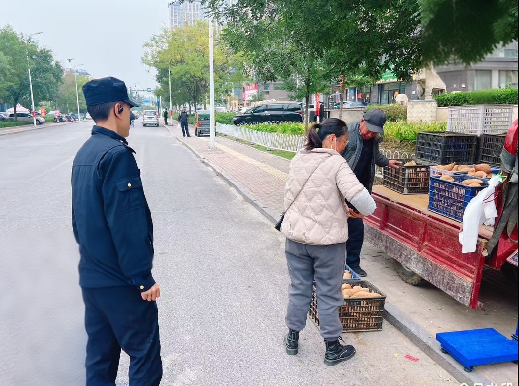 【美德信用 幸福鹏泉】莱芜区鹏泉街道：集中整治占道经营 创造良好出行环境