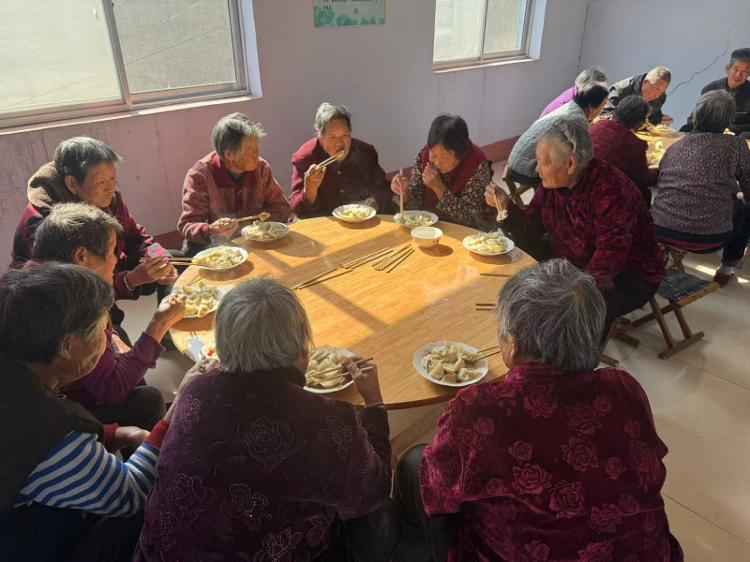 莱芜区高庄街道楼子村：暖心水饺香飘幸福院 农村老人乐享幸福味 - 莱芜生活网