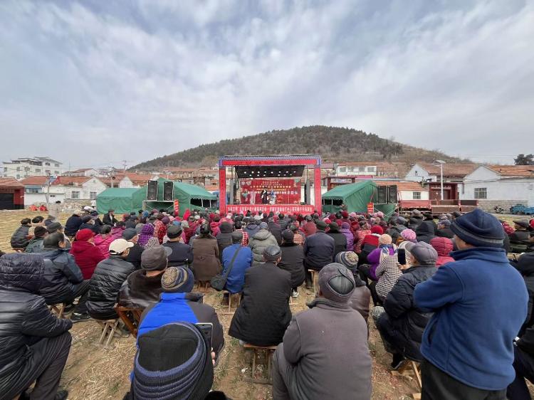 莱芜区和庄镇：四天连唱十二出 村民过足戏瘾 - 莱芜生活网