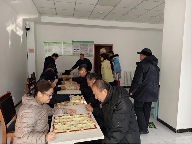 莱芜凤城街道社工站开展“乐在‘棋’中 ‘牌’出精彩”活动 社区老年人棋牌比赛活动