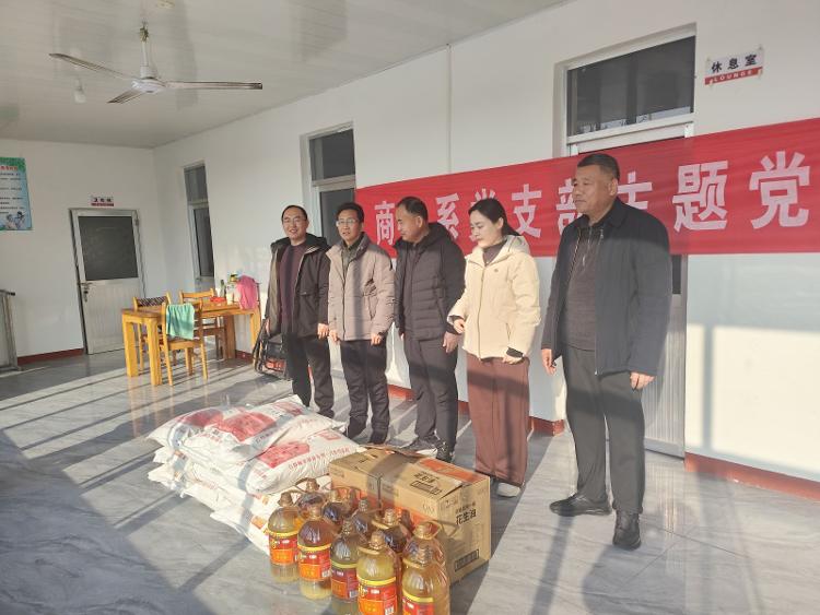 莱芜技师学院党委委员、组织部部长王志强带队赴高庄街道老君堂村开展捐赠调研活动 - 莱芜生活网