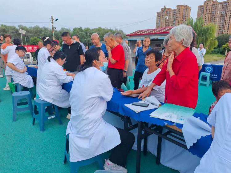 【社会主义核心价值观“五个融入”】莱芜区张家洼街道鲁矿东区社区：五色网格映初心 敲门送暖食相伴 - 莱芜生活网