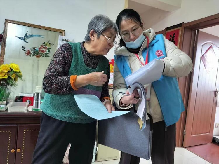 【社会主义核心价值观“五个融入”】莱芜区张家洼街道鲁矿东区社区：五色网格映初心 敲门送暖食相伴 - 莱芜生活网