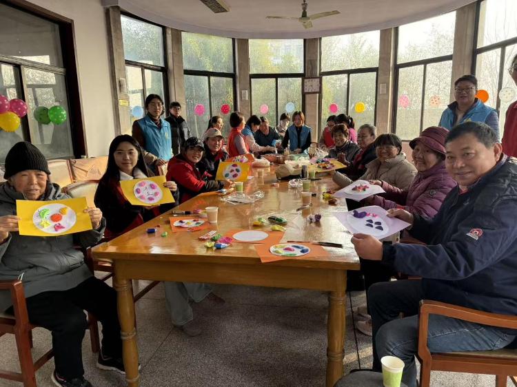 “‘饺’聚暖冬・指尖传情” 莱芜区张家洼街道鲁矿西区社区开展邻里同乐会 - 莱芜生活网