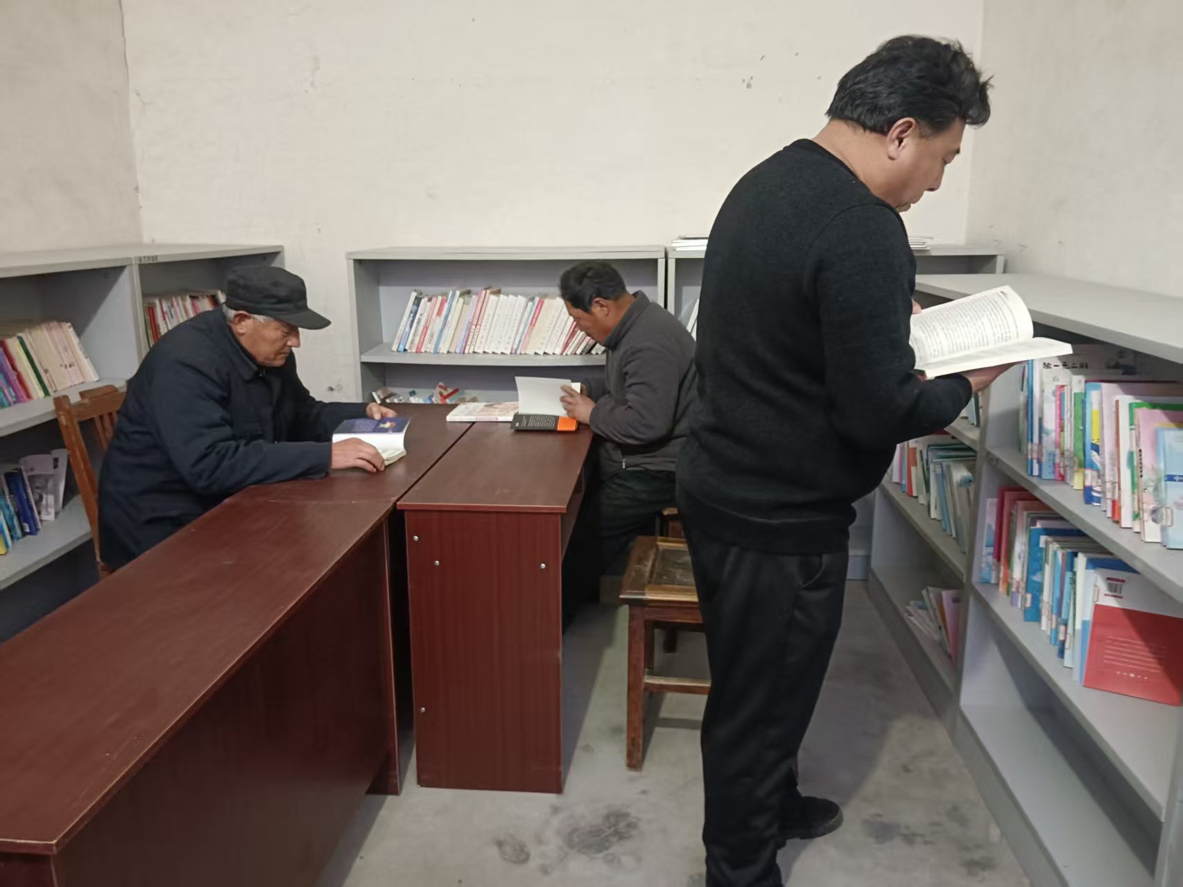 莱芜区大王庄镇河马石村开展“阅莱阅好 冬日书怀”阅读活动