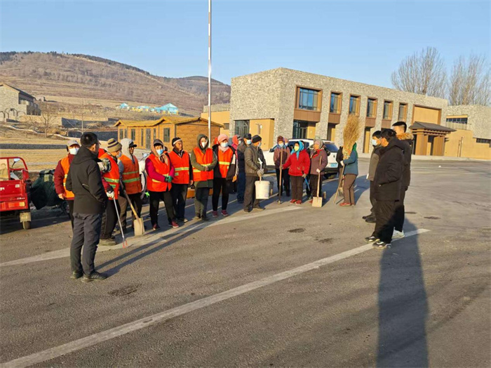 志愿添彩新春 共绘美丽雪野 莱芜区雪野街道“迎新春・美家园”志愿服务活动正式启动