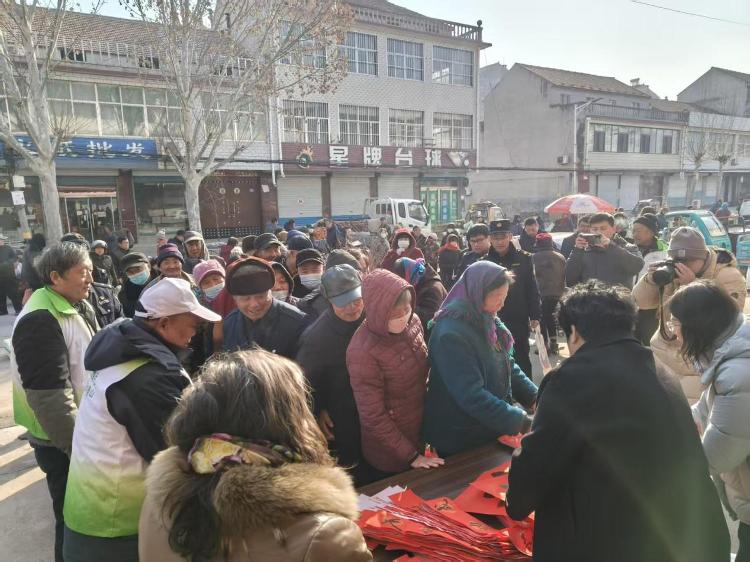 莱芜区羊里街道多部门联合开展防电信诈骗与垃圾分类“家门口”宣传活动 - 莱芜生活网