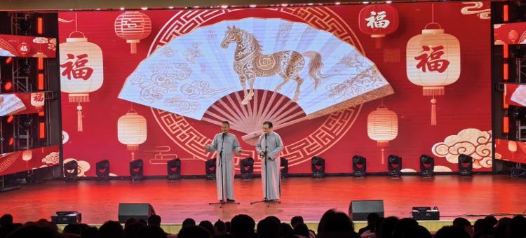 策马启新岁 逐梦贺新春 莱芜区张家洼街道2026年百姓春晚精彩上演 - 莱芜生活网