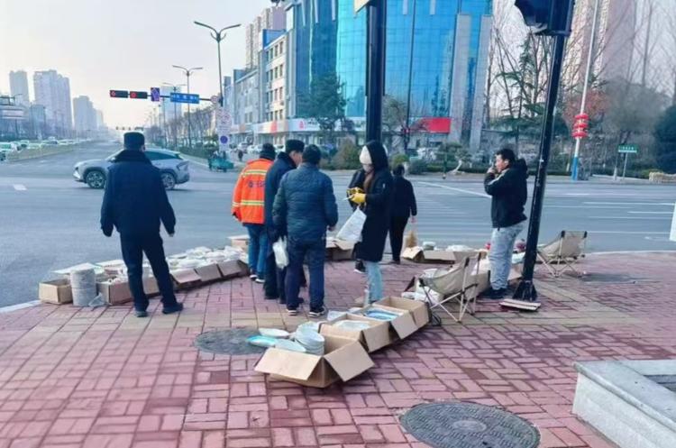 【美德信用 幸福鹏泉】莱芜区鹏泉街道：治理占道经营，文明执法获群众点赞