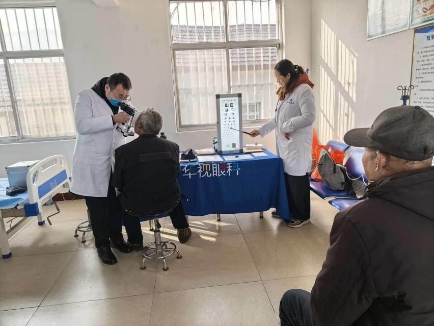 “爱眼光明行”公益活动走进莱芜区高庄街道薄板台村